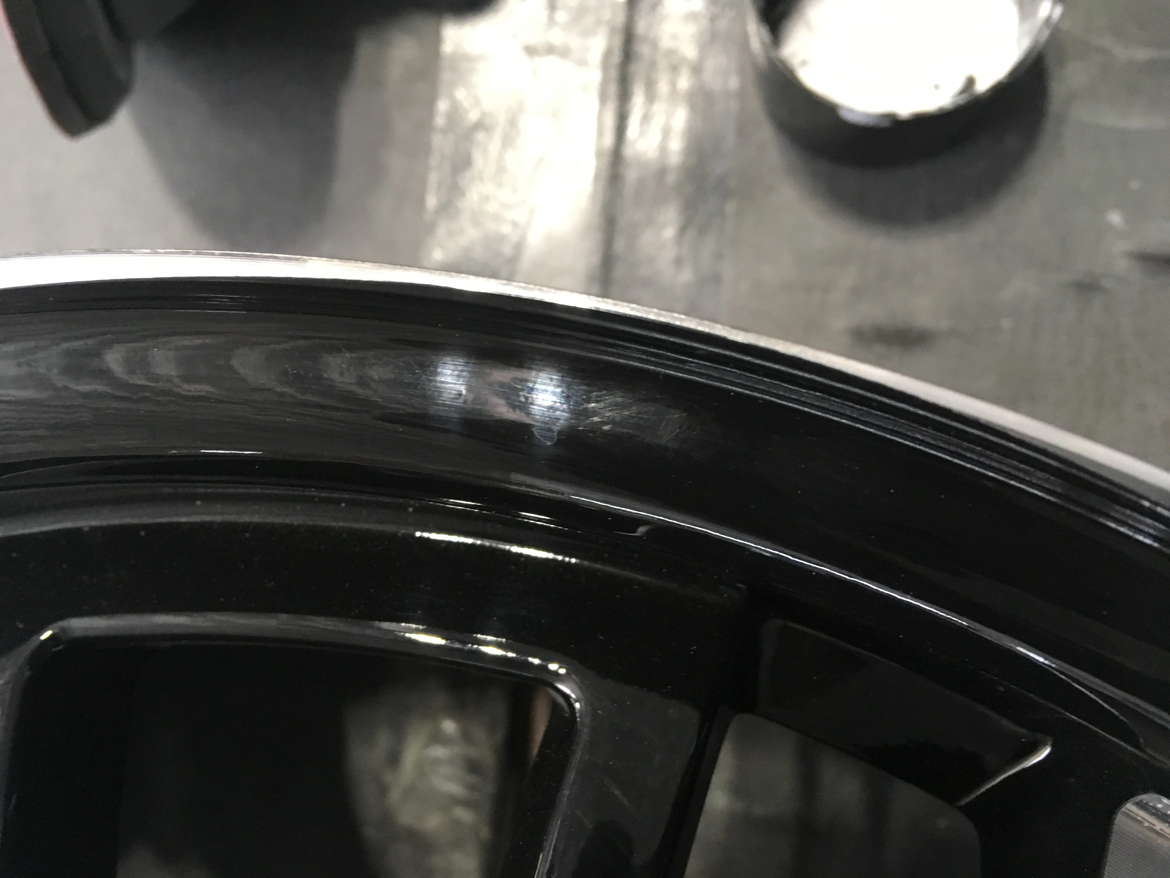 Диск автомобильный Распродажа SH649 NZ 6.5X16/5X114.3 ET40 D66.1 BKF*(Дефект литья)