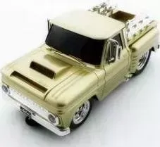 Радиоуправляемый пикап Wangfeng из серии &#039;Muscle Car&#039; с тюнингом 1/16 + свет + звук - MK8022B