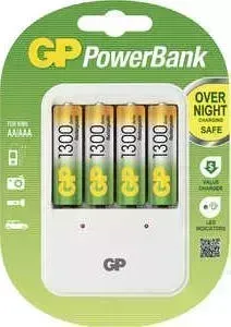 Зарядное устройство GP и PowerBank PB420GS130 + 1300mAh AA 4шт.