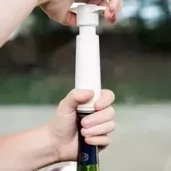 насос Vacu Vin Вакуумный и 2 пробки (09812606)