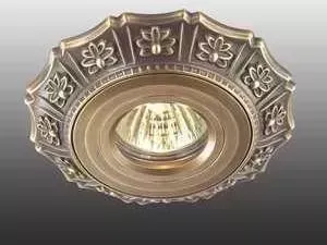 Точечный светильник Novotech 369933