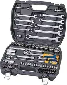Набор инструментов KRAFT 1/2" Dr и 1/4" Dr 82 предмета с головками (KT 700681)