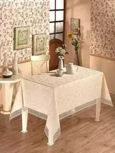 Скатерть Do and Co КДК 160х220 с гипюром (8082 кремовый)