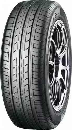 Шина YOKOHAMA BluEarth-Es ES32 215/55R17 94V