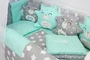 Комплект в кроватку By Twinz в с игрушками Котики мята, 4 предм.