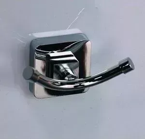 Крючок RainBowL двойной Cube (2722)