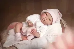 Пупс Arias ReBorns Gala реалистичные новорождённый 40 см в нежной розовой Одежде с соской с одеялом и игрушкой Т17432