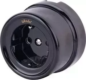 Розетка с заземлением и шторками Werkel 4690389100802