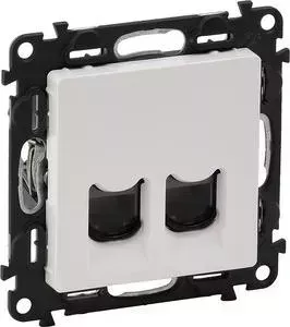 Розетка двойная Ethernet RJ-45 Legrand Valena Life 5 кат UTP белая 753441