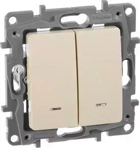 Переключатель Legrand двухклавишный Etika с подсветкой 10A 250V слоновая кость 672316