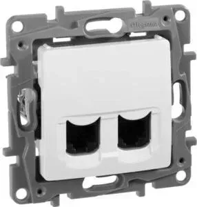 Розетка Legrand компьютерная 2xRJ45 Etika 5 кат UTP белая 672255
