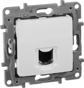 Розетка Legrand компьютерная RJ45 Etika 6 кат UTP белая 672253