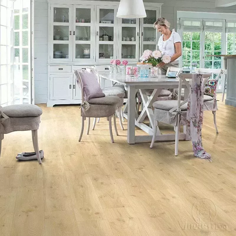 ПВХ плитка  Quick Step LIVYN Balance Glue Plus BAGP 40018 Бежевый дуб