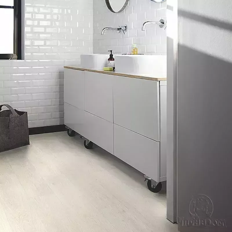 ПВХ плитка  Quick Step LIVYN Pulse Click PUCL 40079 Дуб морской светлый
