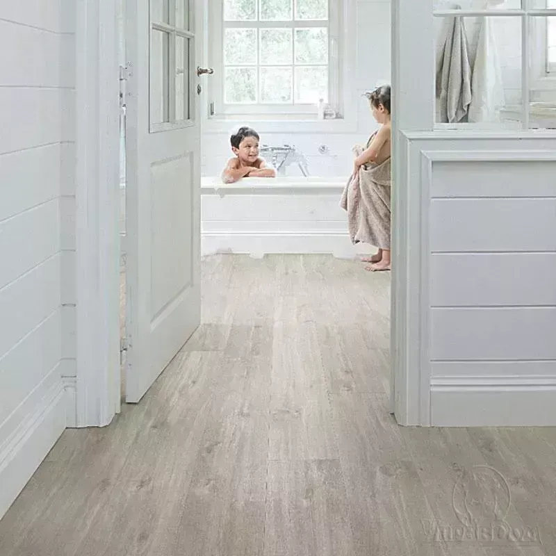 ПВХ плитка  QS LIVYN Balance Click BACL 40030 Дуб каньон серый пилёный